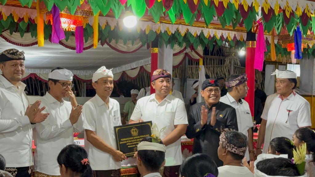 Serah Terima Sarana Penunjang Upakara Pitra Yadnya dan Manusa Yadnya